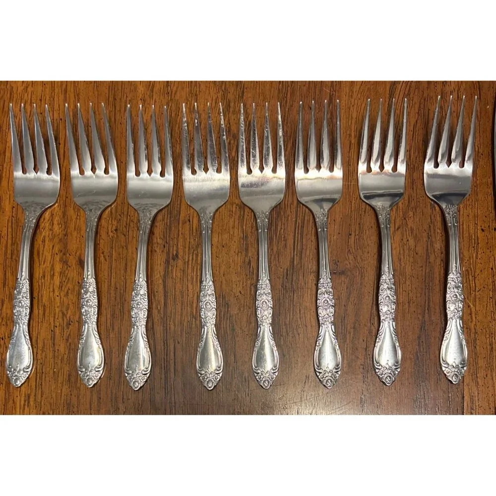21-Piece Northland Oneida‎ Carolina Pattern Stainless Flatware Set
